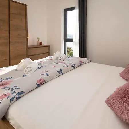 Suzy Apartment