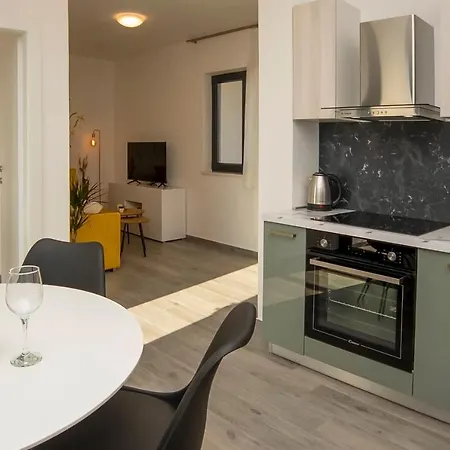 Suzy Apartment