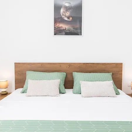 Suzy Apartment *